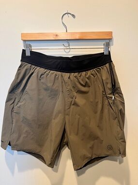 WHOOP 4.0 ANY-WEAR™ Short | Smart Apparel lined athletic shorts Med